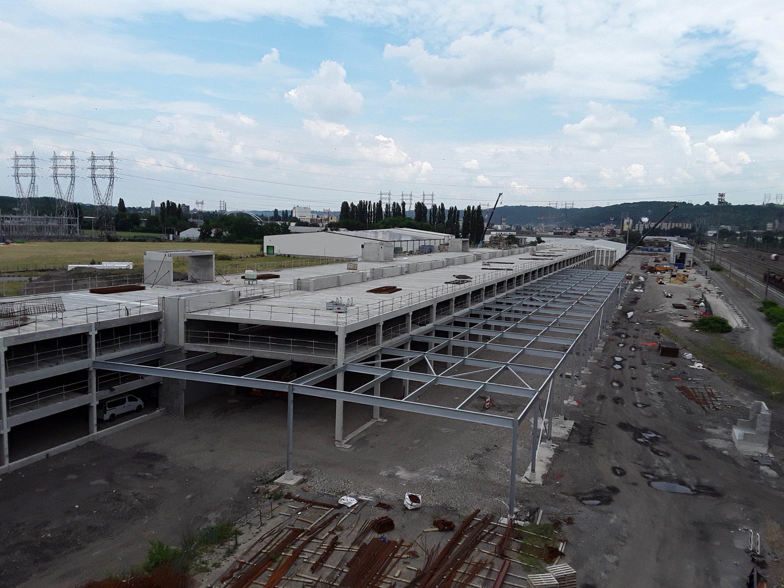 Conception, production et montage du parking de délestage de Bressoux